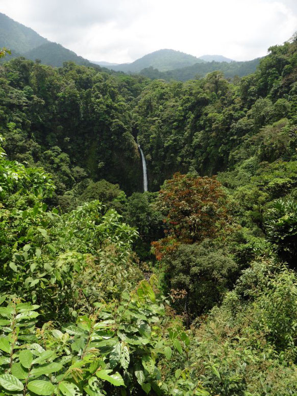 Costa Rica - La Fortuna Waterfall - Dodd Family Adventure Blog