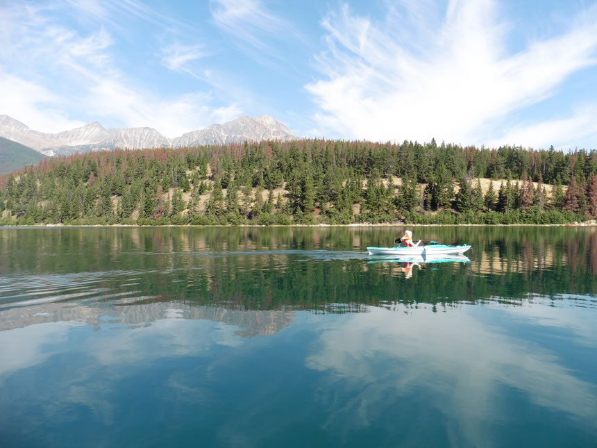 Canada - Kayaking on Patricia Lake - Dodd Family Adventure Blog
