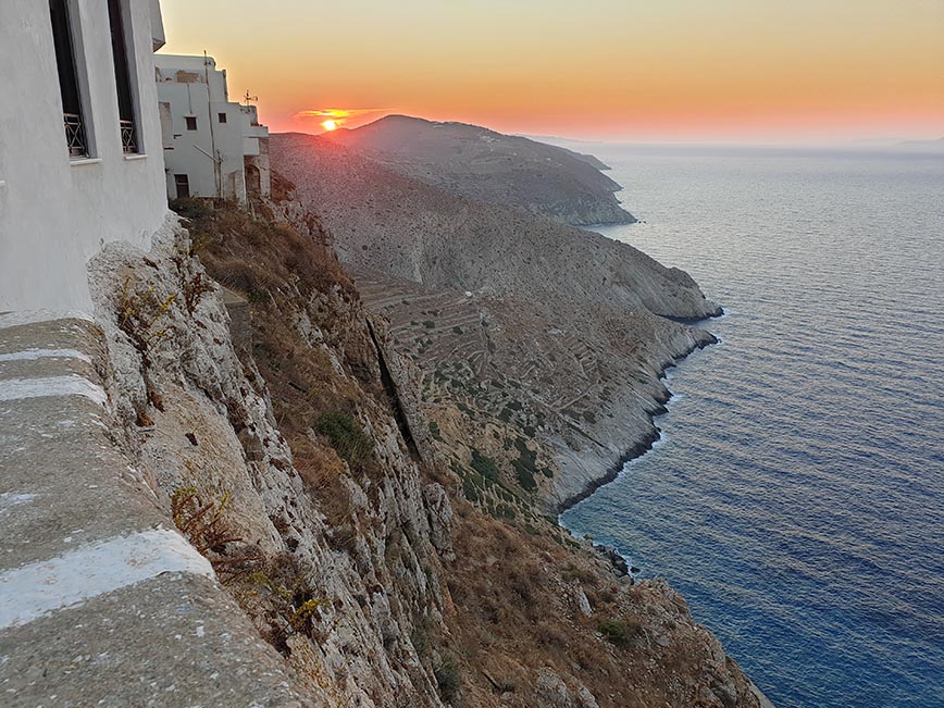 Greek Islands - Folegandros Sunset - Dodd Family Adventure Blog