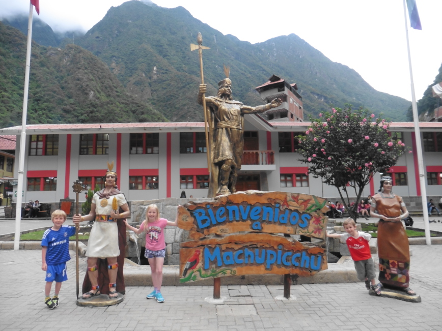 Peru - Machu Picchu Sign